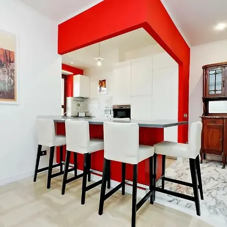 Rainbow Eur Apartment